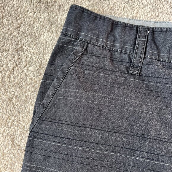 Calvin Klein Boys Dark Gray Striped Chino Shorts Size 14 - Picture 6 of 8
